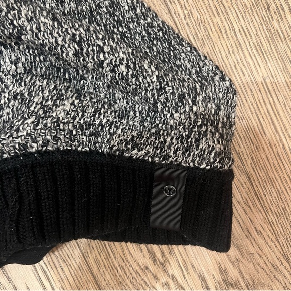 Lululemon Cozy Yogi Scarf - Picture 7 of 9